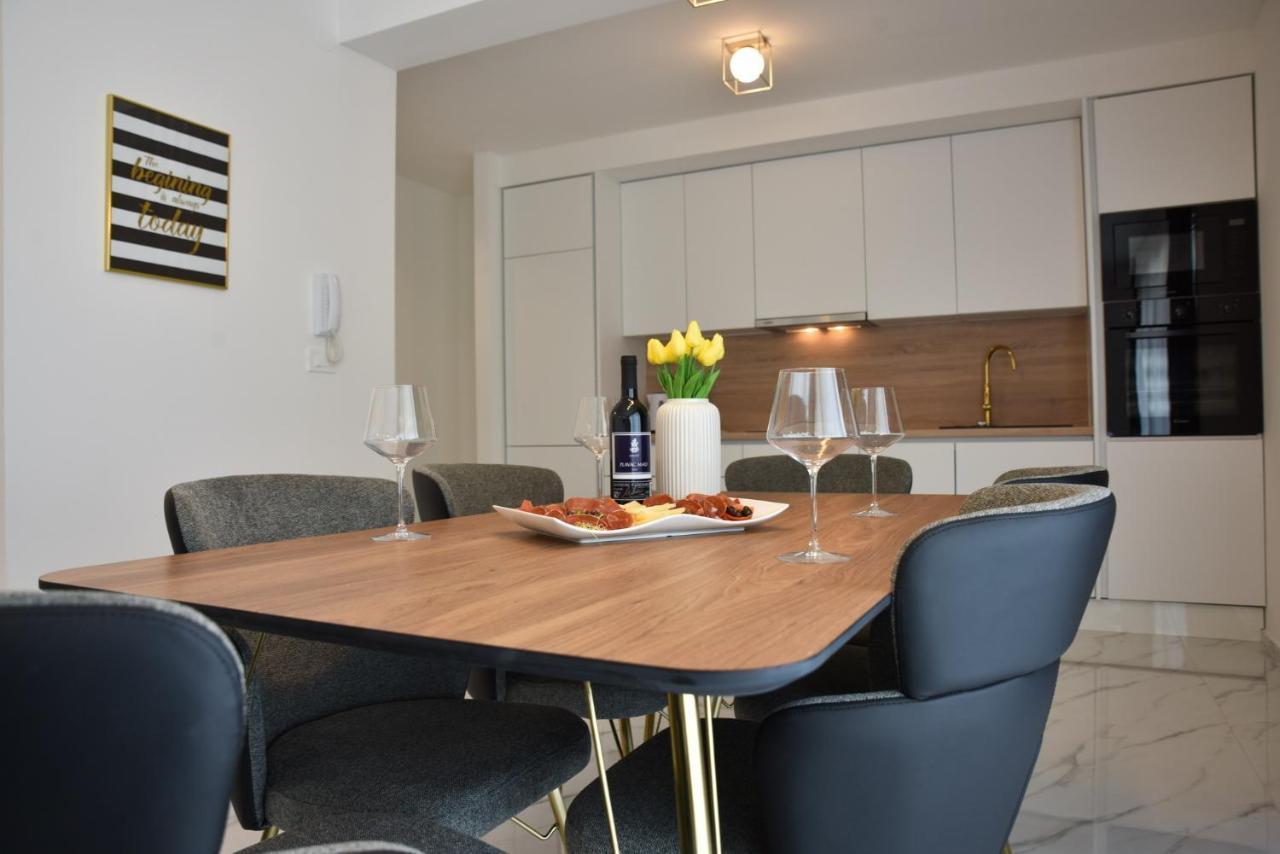 Luxury Apartments La Perla Бибинє Екстер'єр фото