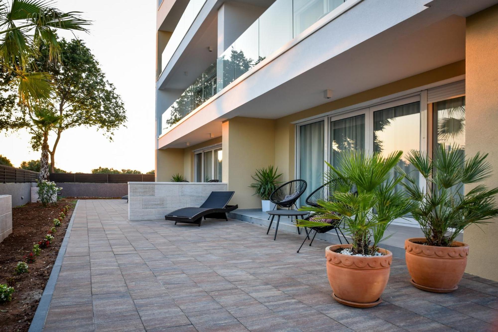 Luxury Apartments La Perla Бибинє Екстер'єр фото