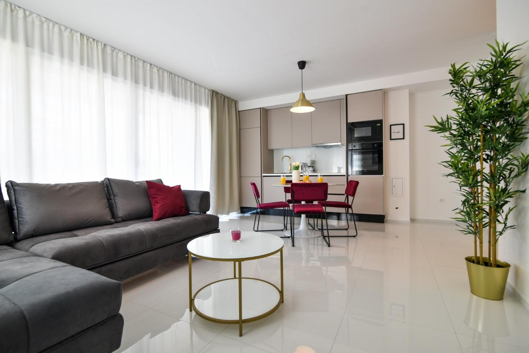 Luxury Apartments La Perla Бибинє Номер фото